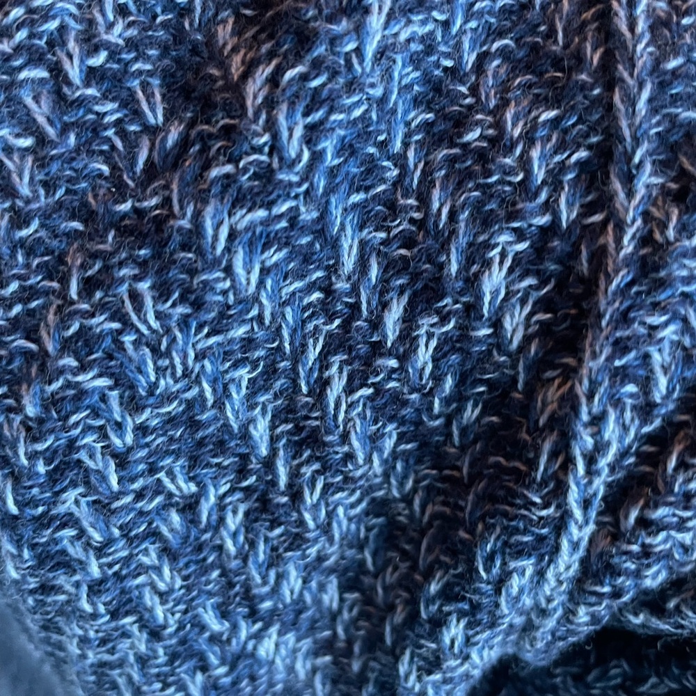 Sweater - Picture 3 of 3